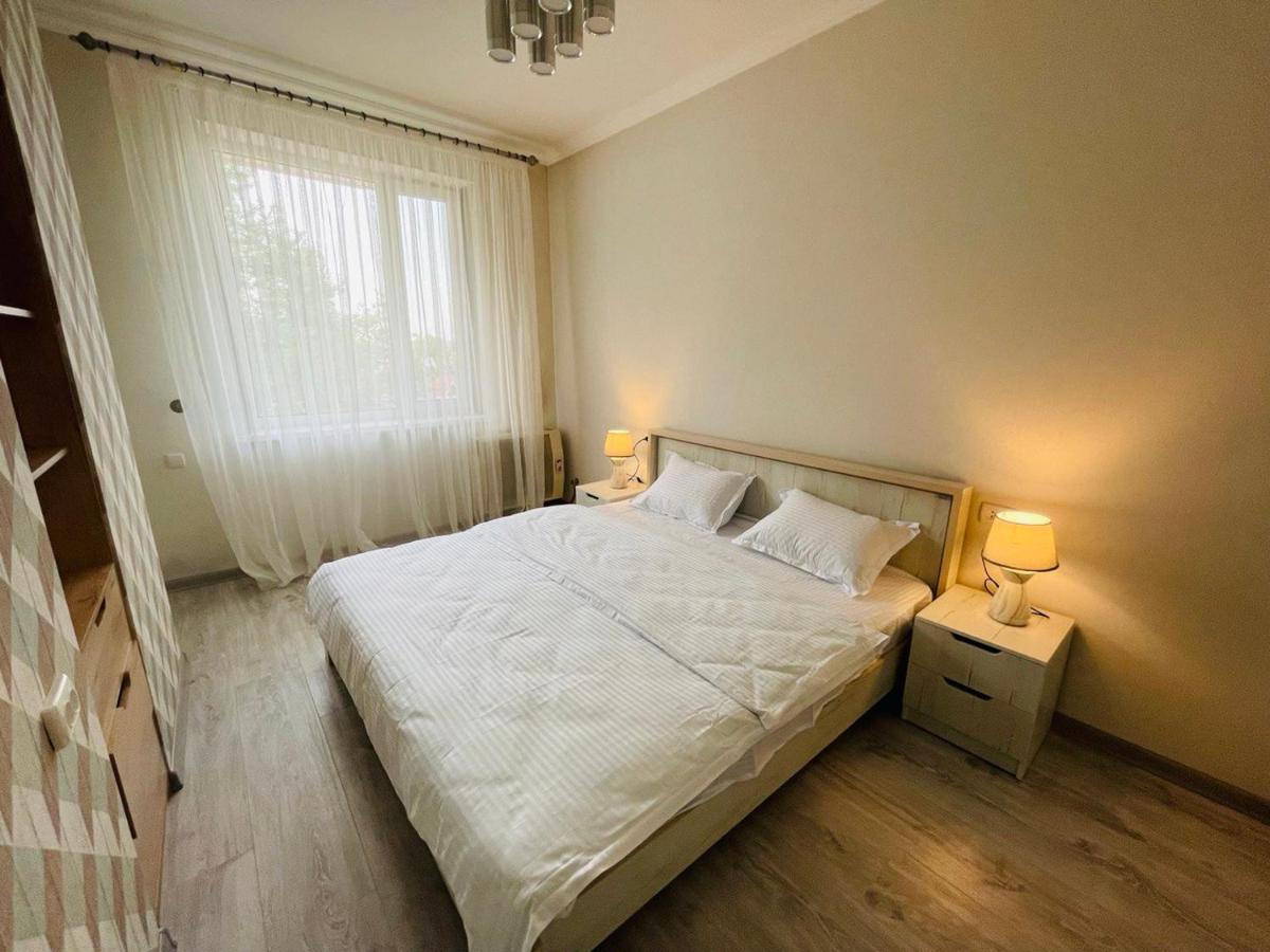 Yas Apartment Самарканд Екстер'єр фото